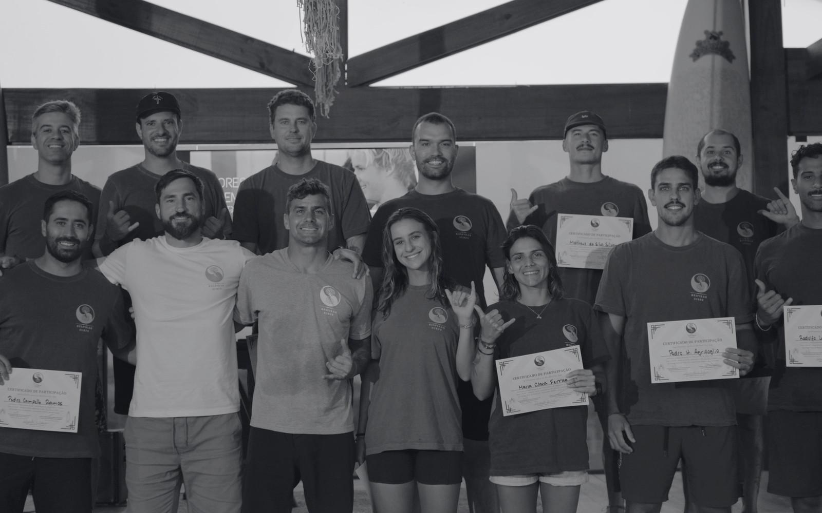 Entrega de certificados aos participantes